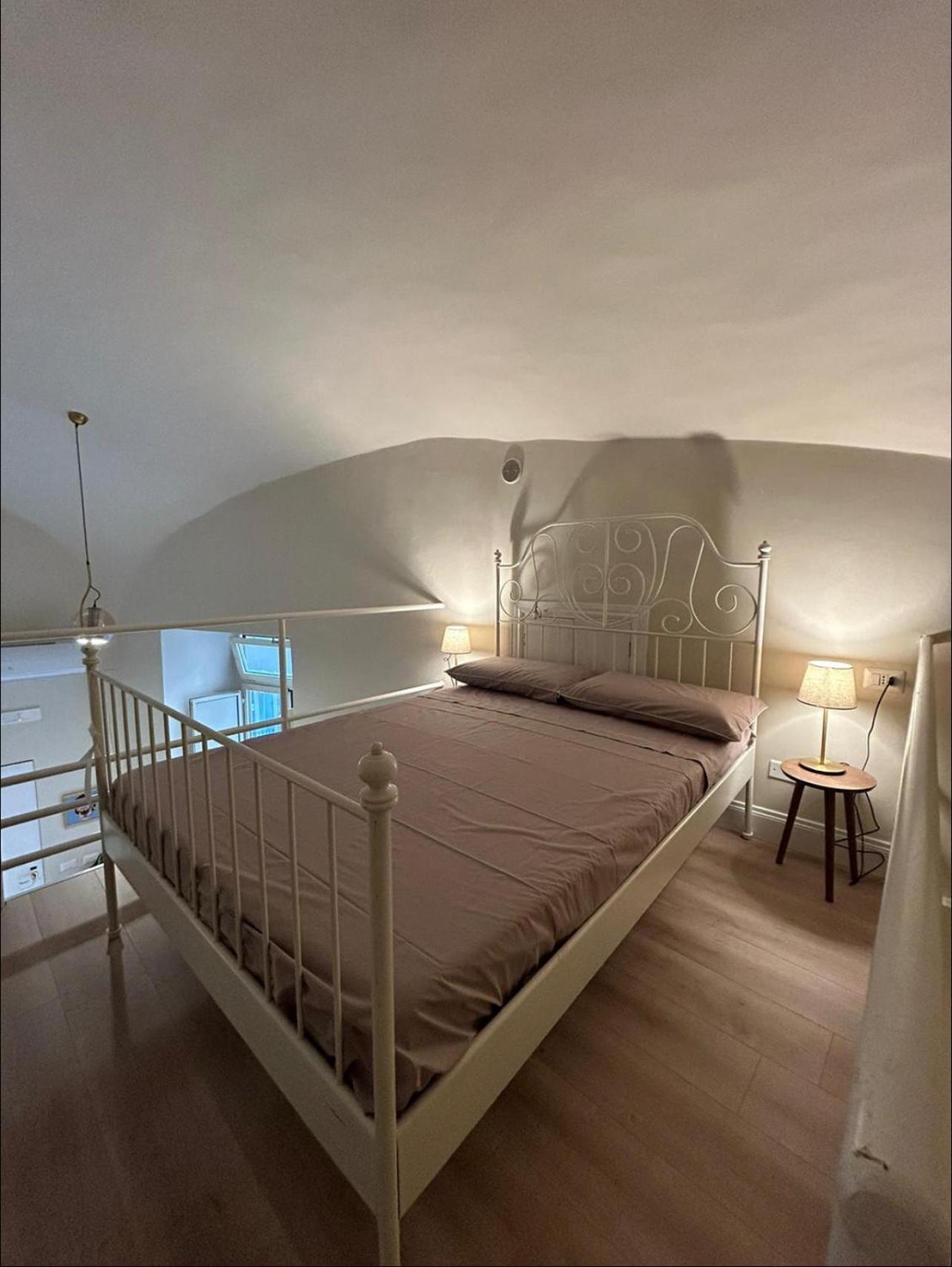 Appartamento Casa Diva A 5 Passi Dal Museo Archeologico Napoli Esterno foto